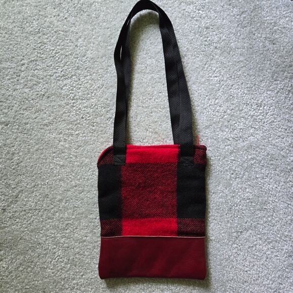 Handmade Buffalo Plaid Shoulder Bag Red Black Wool Feel Faux Leather Fall Winter - Picture 3 of 11